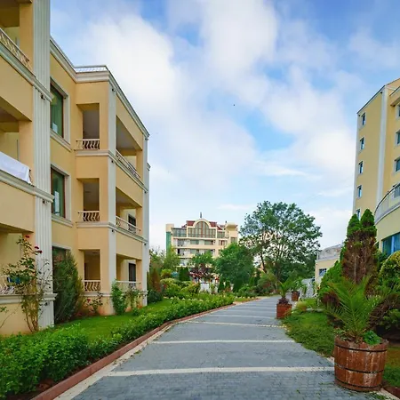 Hotel Perla Gold ホテル 5*