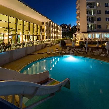 Hotel Perla Gold 5* 普里莫尔斯科