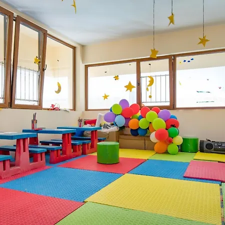 Hotel Perla Gold 酒店